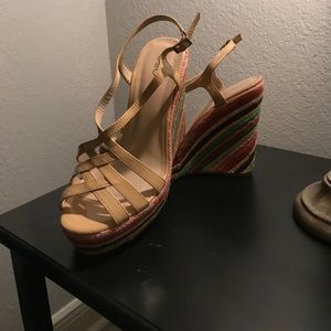 Wedge/ platform sandal