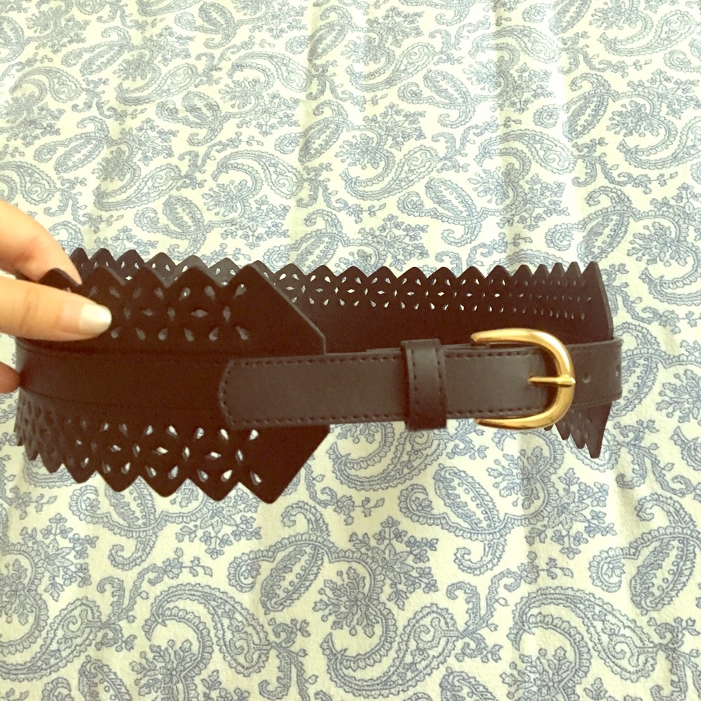 SOLD..........H&M Black leather belt