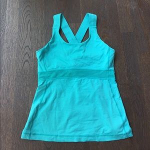 Lululemon turquoise tank