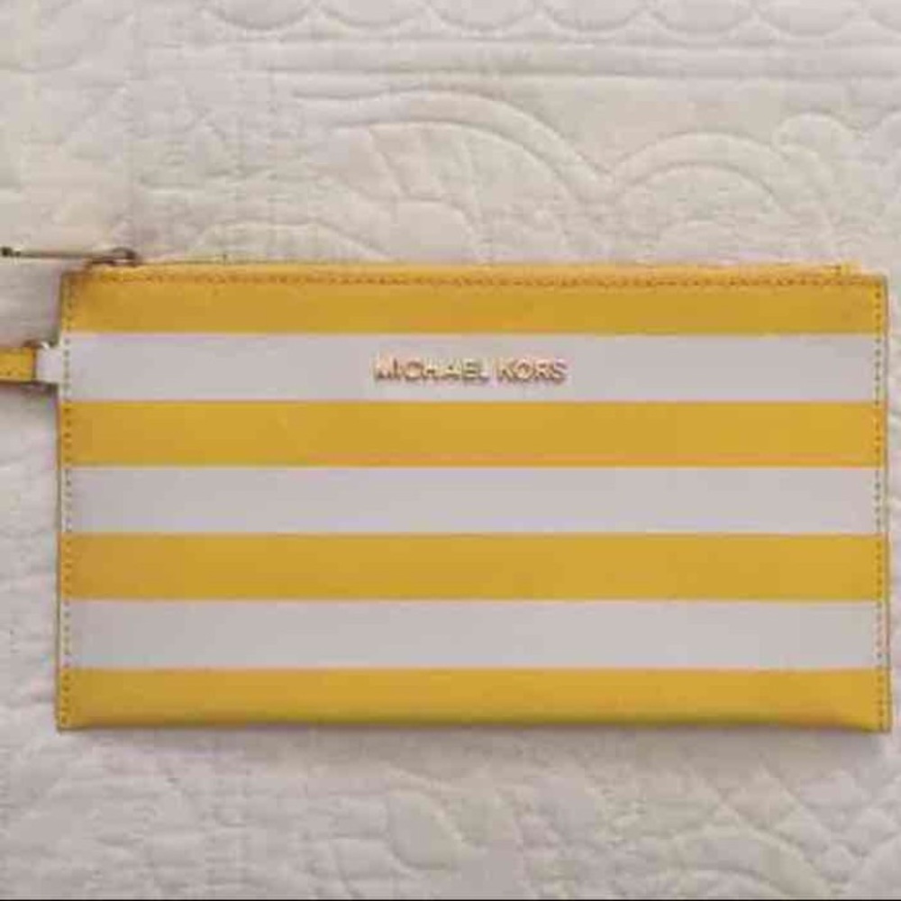 Michael Kors Wristlet