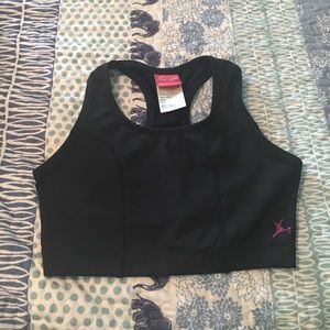 Black sports bra