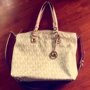 Michael Kors Jet Set Satchel