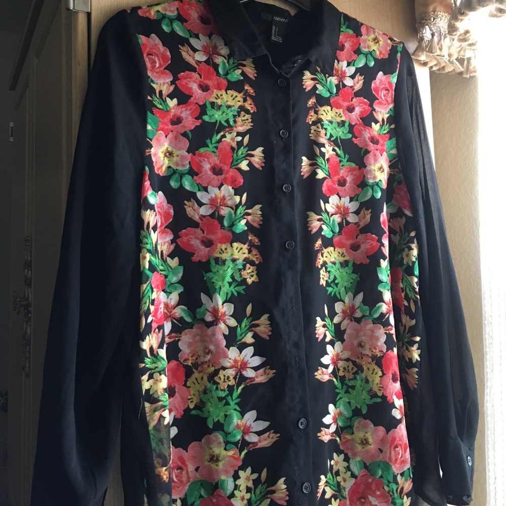 Forever 21 Floral Button up Blouse