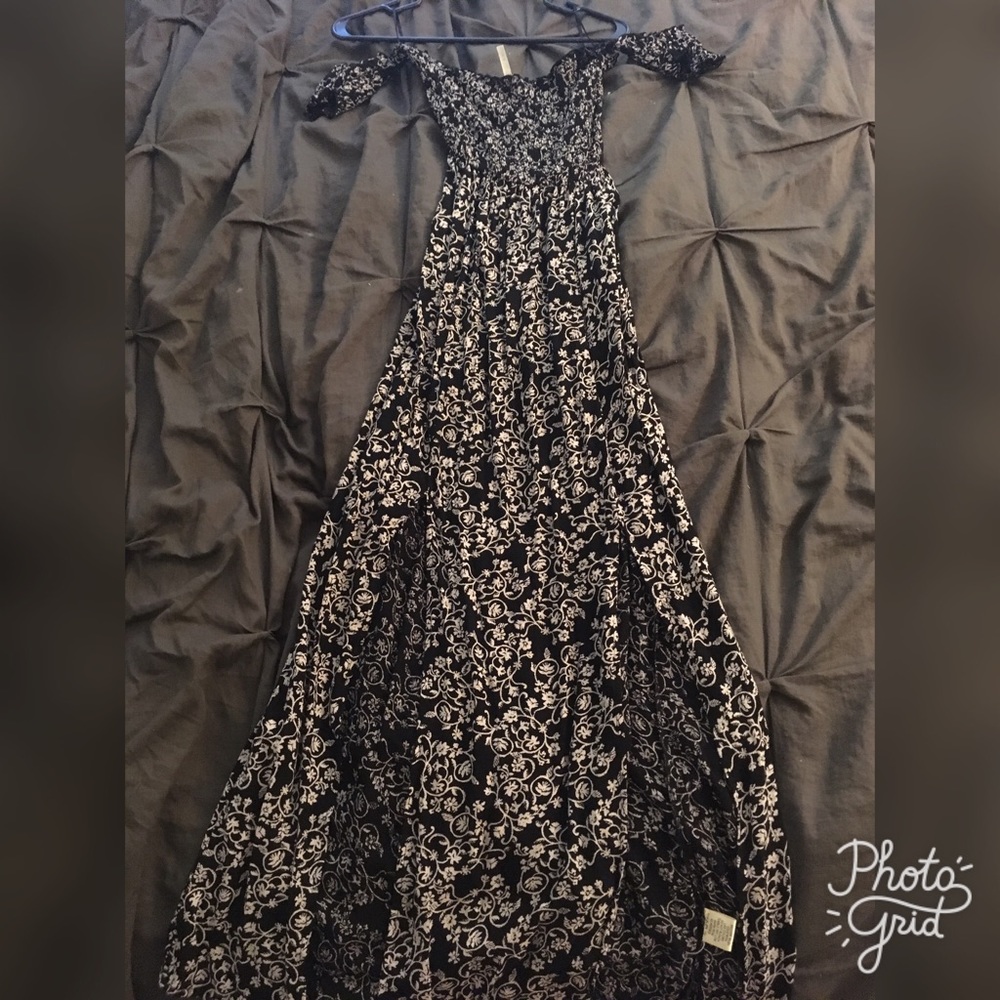 Live 4 Truth off shoulder dress