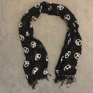 Lightweight Peace sign scarf ✌🏻