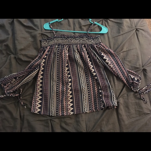 Off Shoulder Top - Picture 1 of 2