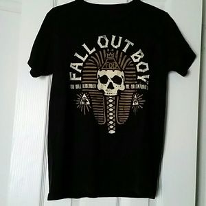 Hot topic fall out boy tshirt