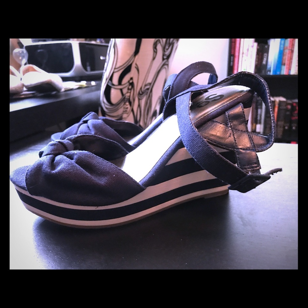 Summer wedges - Picture 1 of 2
