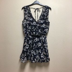 Nordstrom Astr printed navy romper