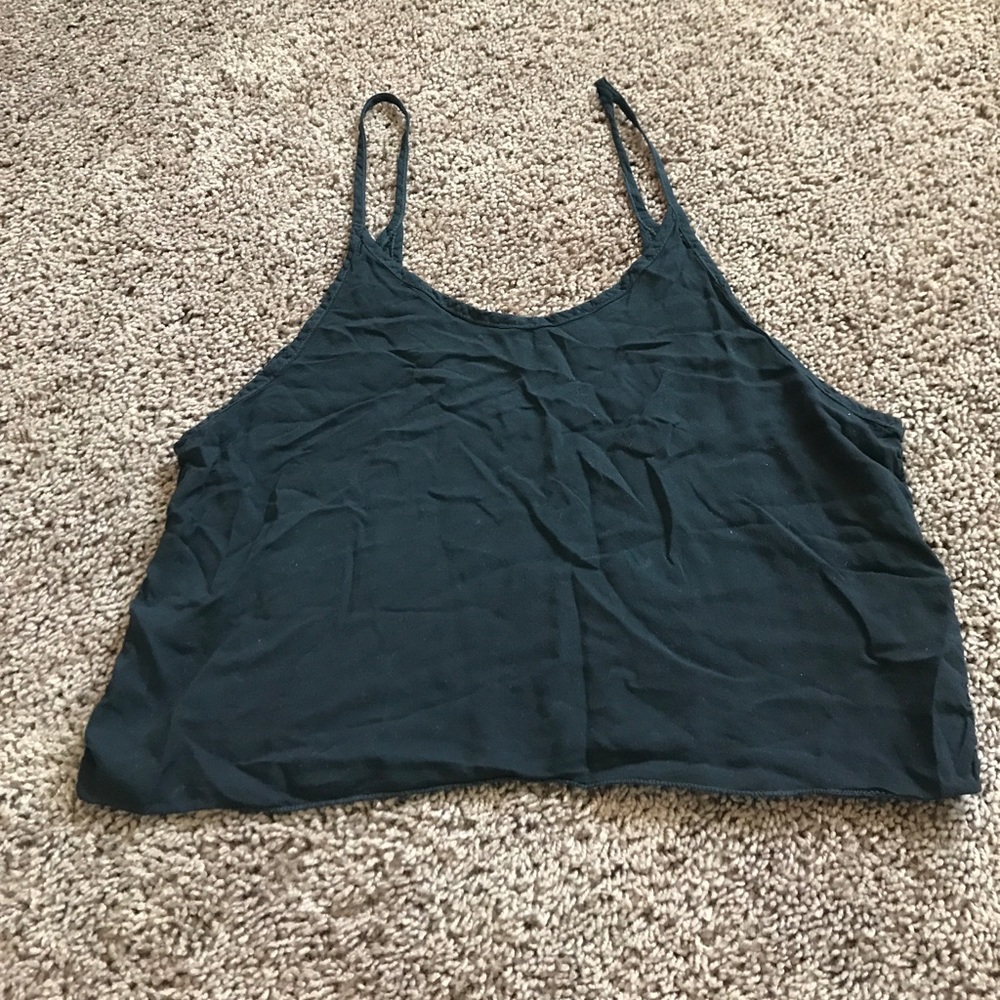 Cropped black tank