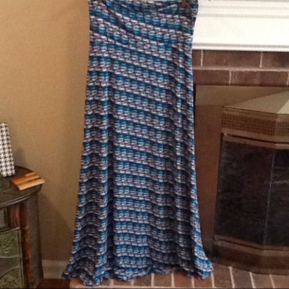 Lula Roe Maxi, satiny feel material, multi color