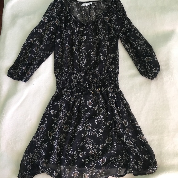 Sheer long sleeve floral dress - Picture 1 of 4