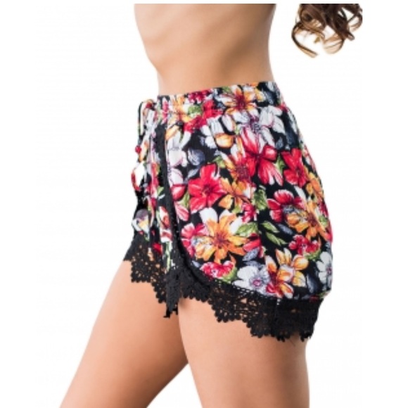 Floral lace shorts one size nwot new - Picture 2 of 2