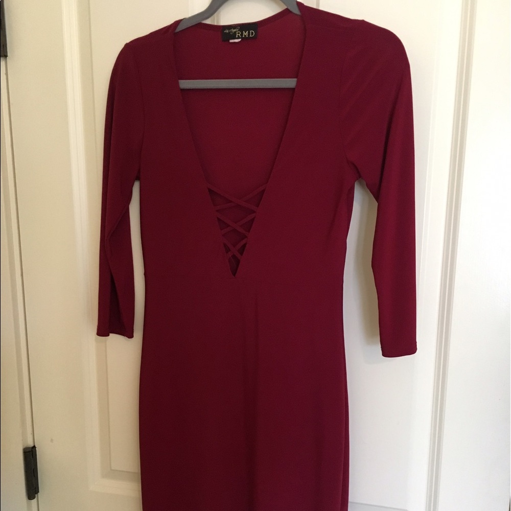 Burgundy RMD body con dress