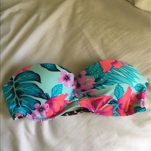 Hawaiian print bikini top