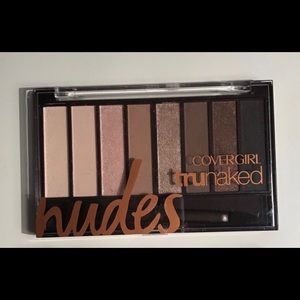 Covergirl trunaked nudes palette