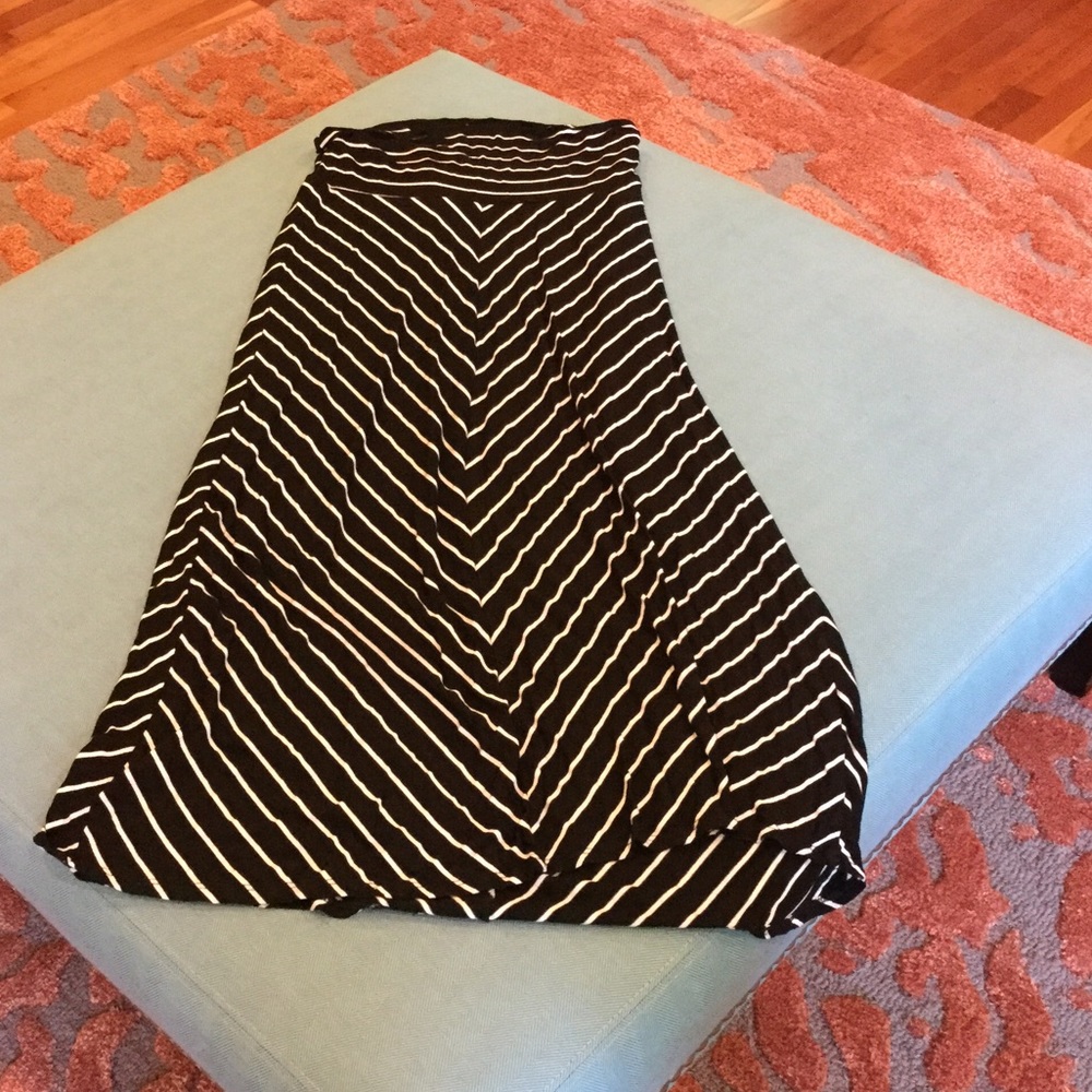 Motherhood maxi skirt