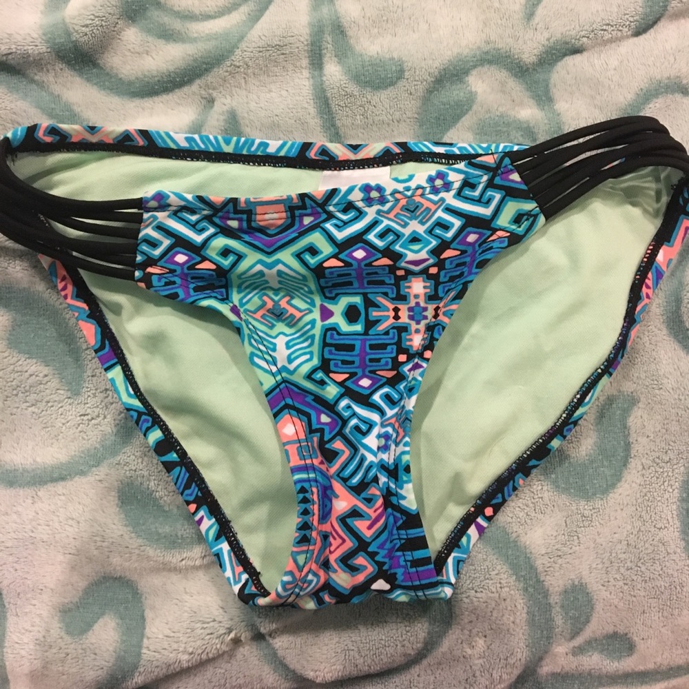 Brand new Aztec print bikini bottoms