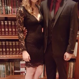 black lace formal dress