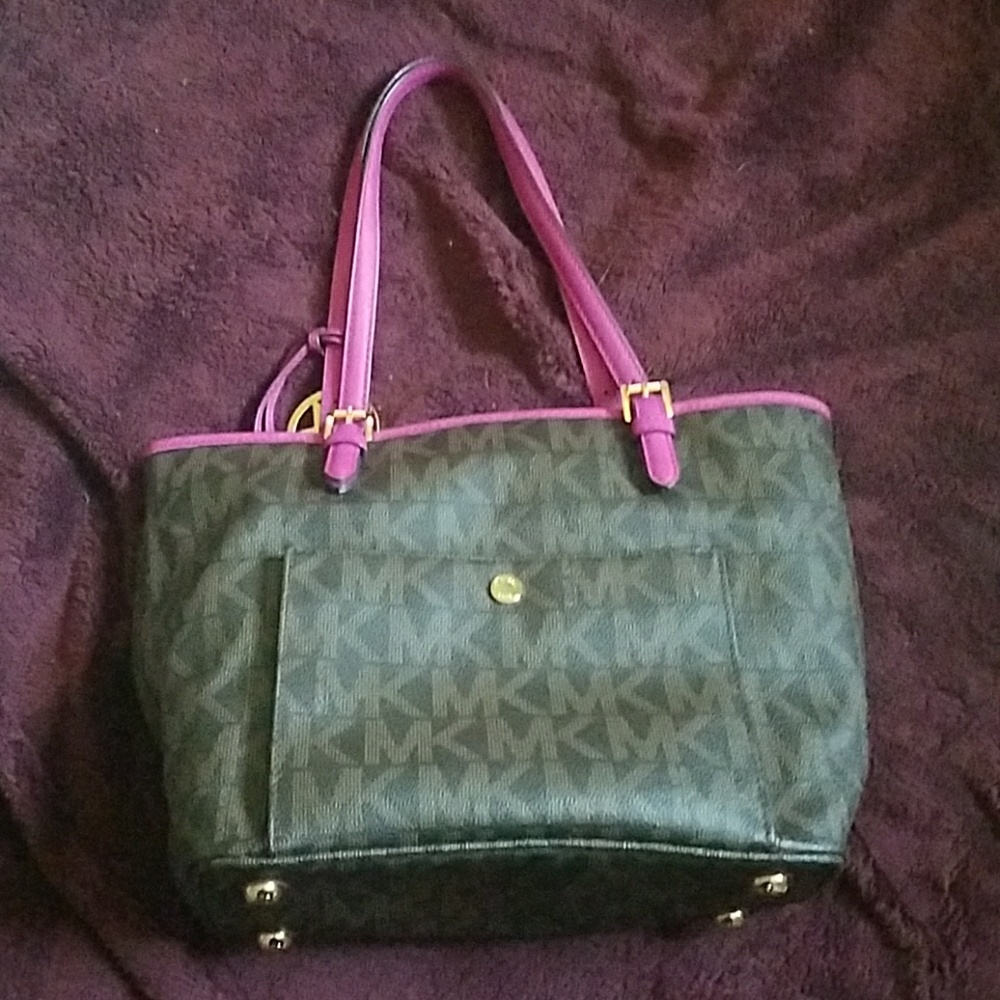 Michael kors purse