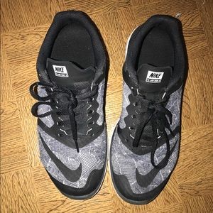 Nike FS Lite Run 2 shoes