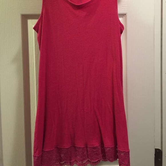 Pink Tank - Picture 2 of 3