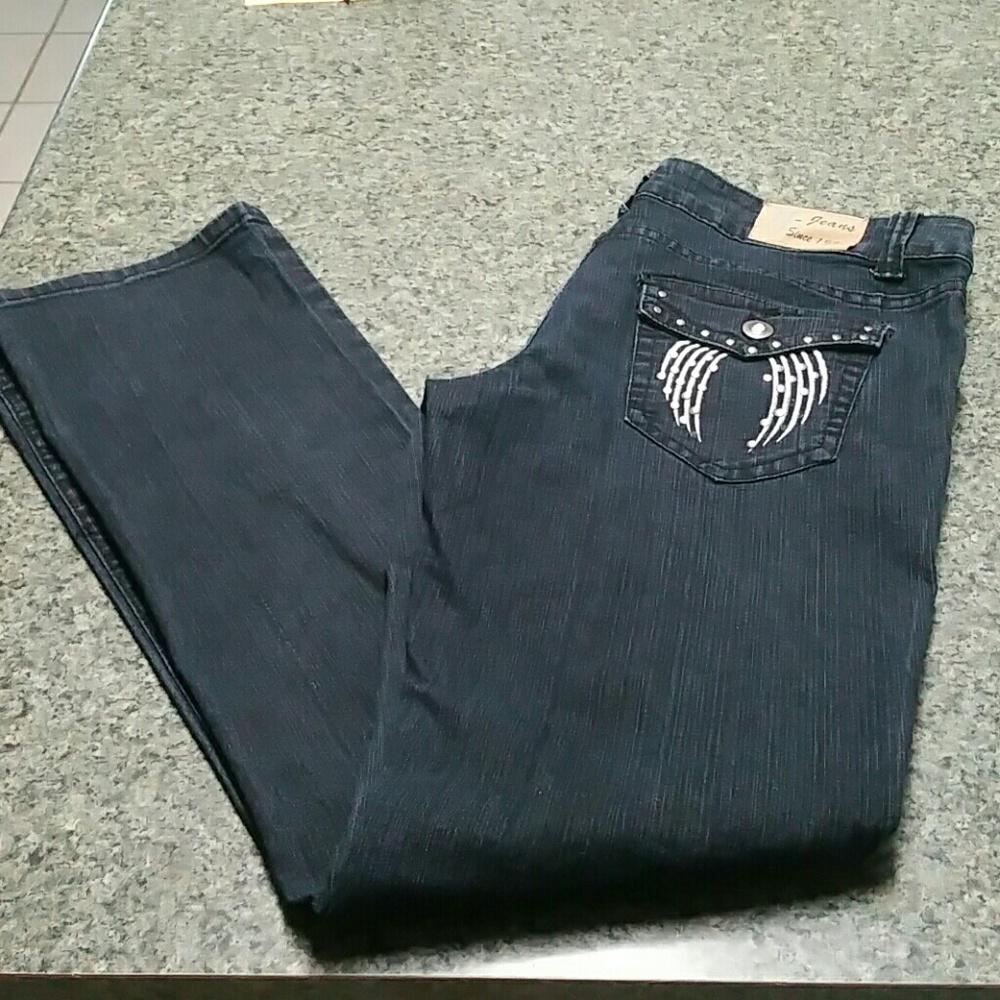 Angel bling pocket stretchy jeans size 11