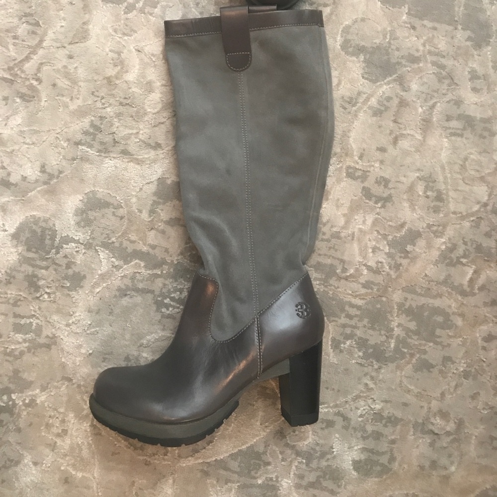 Brand new leather boots!