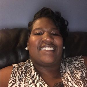 Meet your Posher, Nakia