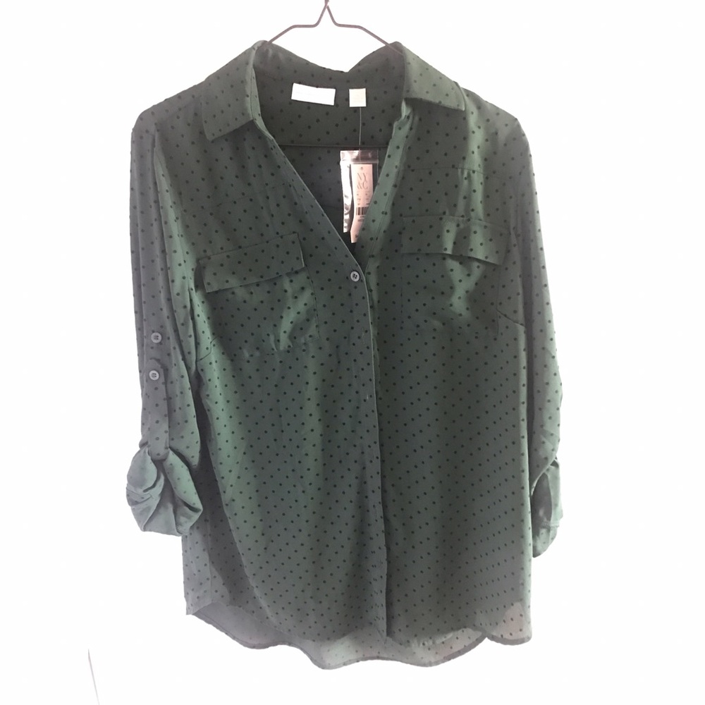 NWT NY&CO Green button up lightweight blouse