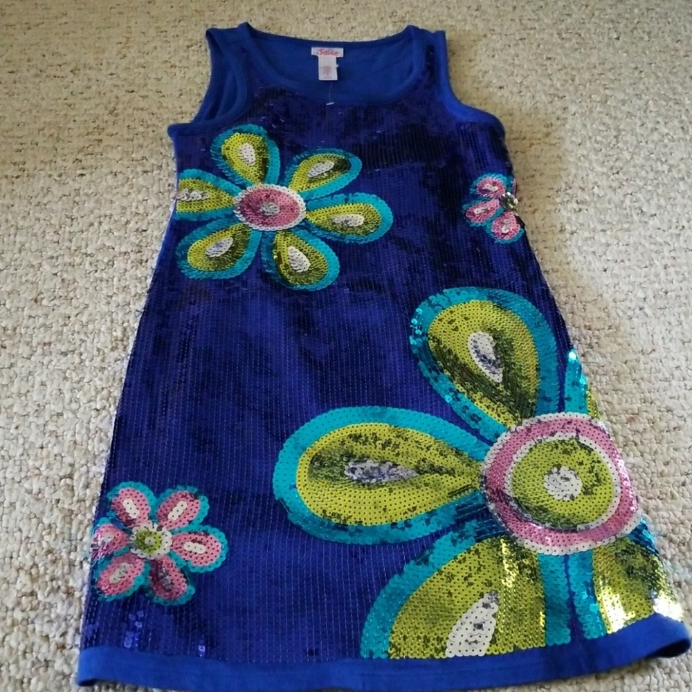 Girls dress