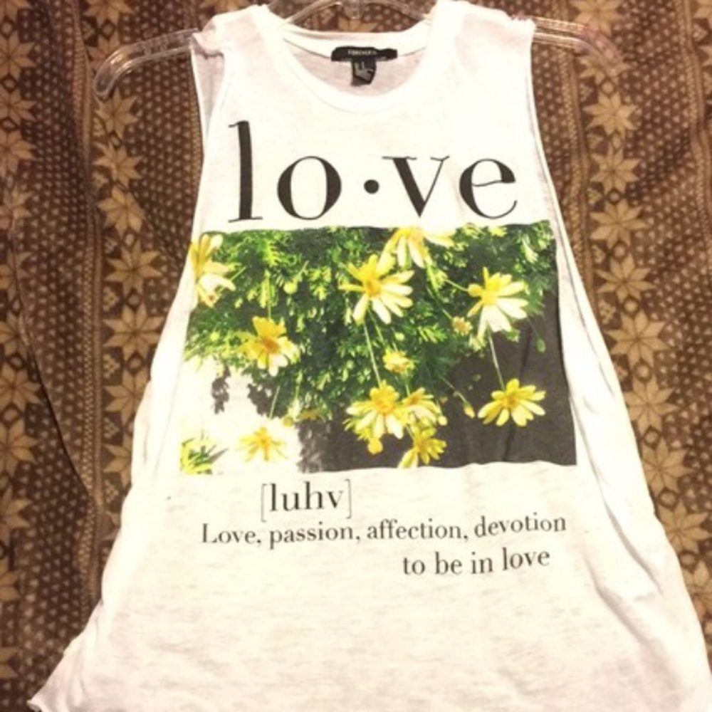 Sleeveless love tank top