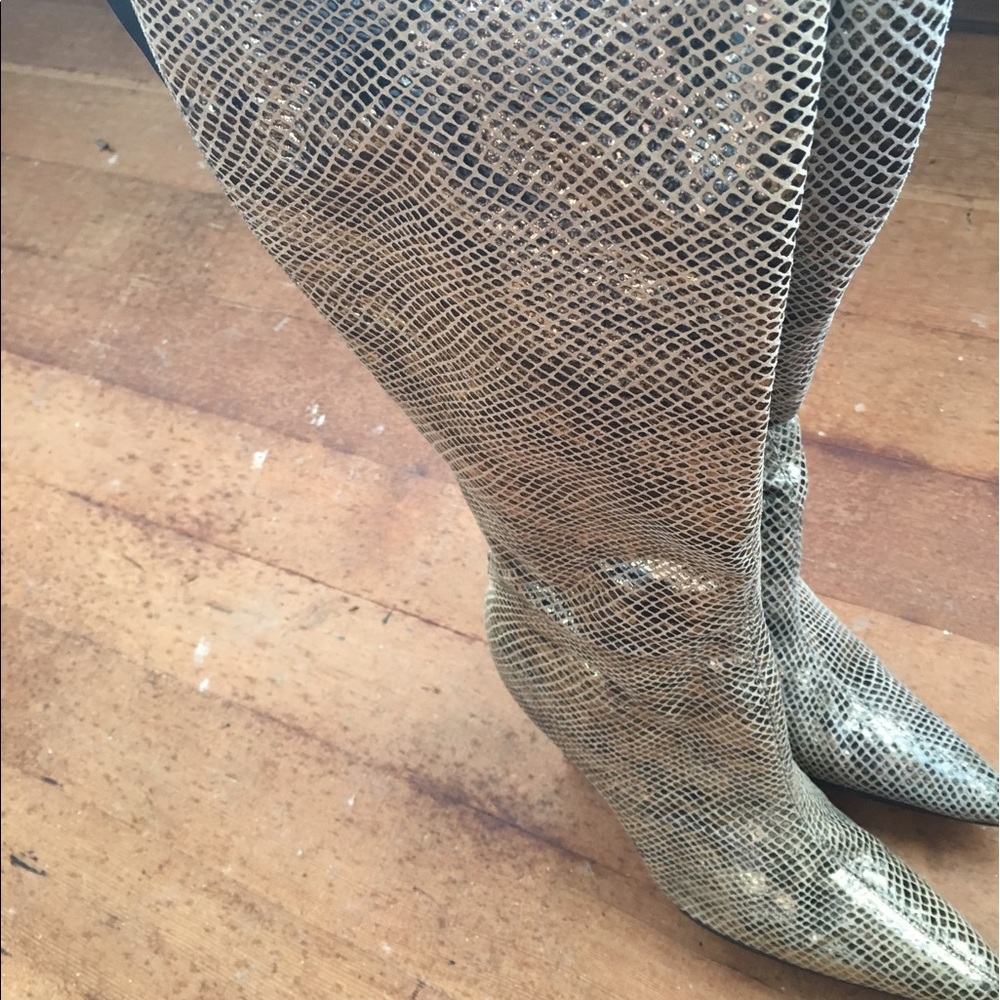 Boots!