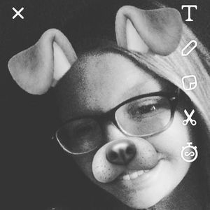 Meet your Posher, Alexia