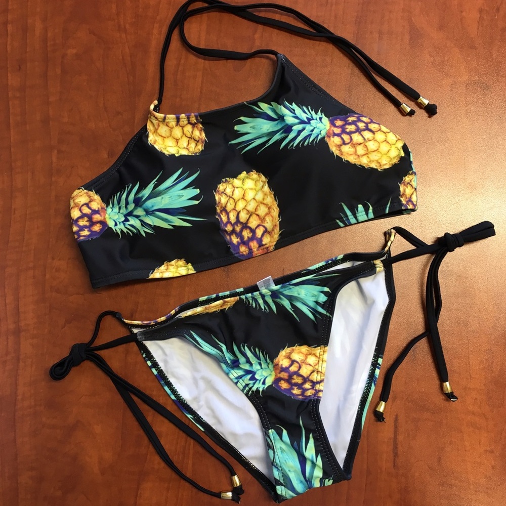 ✨LAST ONE✨ The Penny Pineapple Print Bikini - Picture 4 of 6