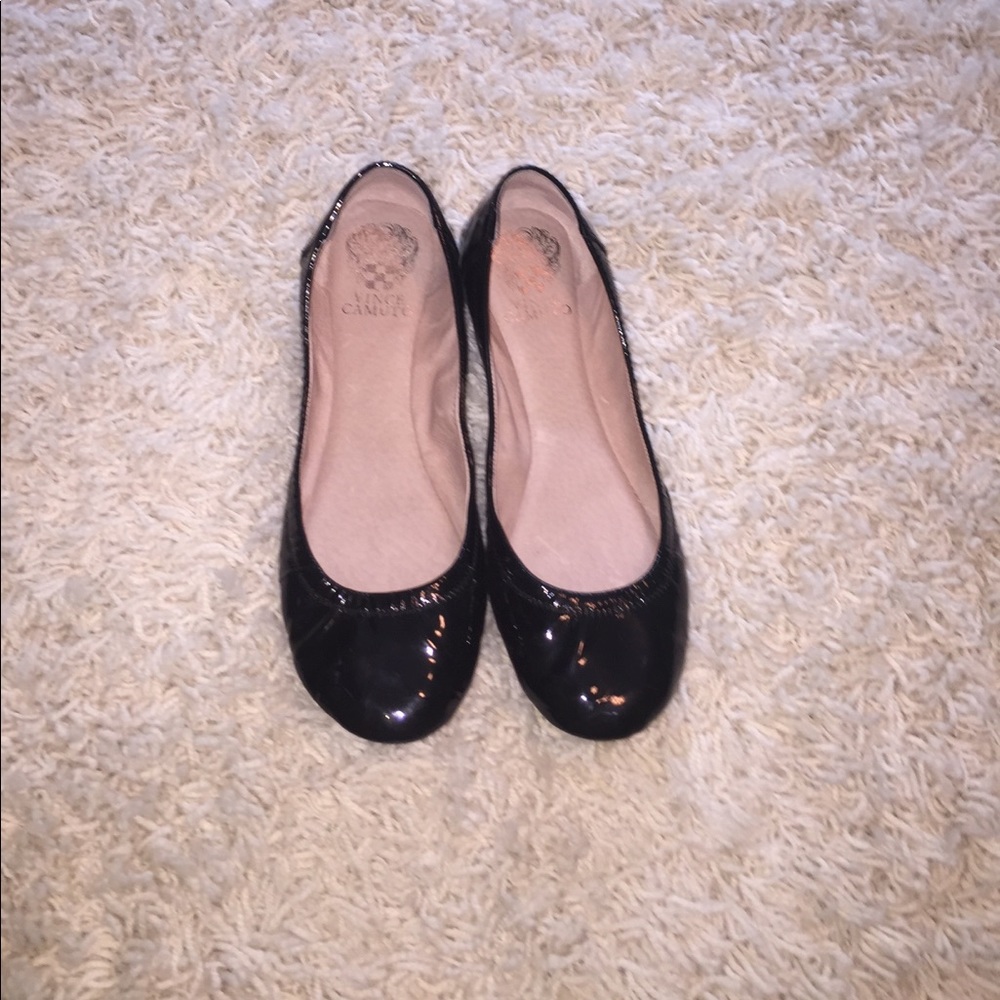 Black closed toe shoes