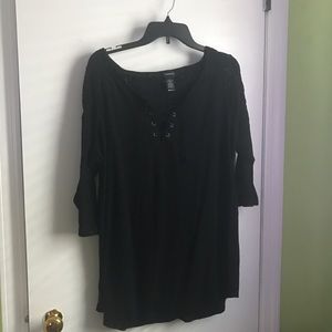 Torrid Black 3/4 Lace Sleeve; Size 3