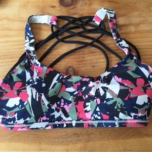 Lululemon free to be bra