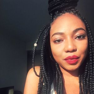 Meet your Posher, Danielle