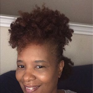 Meet your Posher, Debra