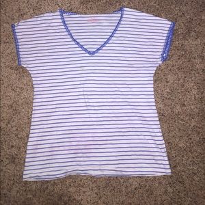 Vineyard Vines embroidered v-neck striped top