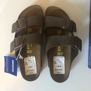 Brand new, never used Birkenstock slides size 7