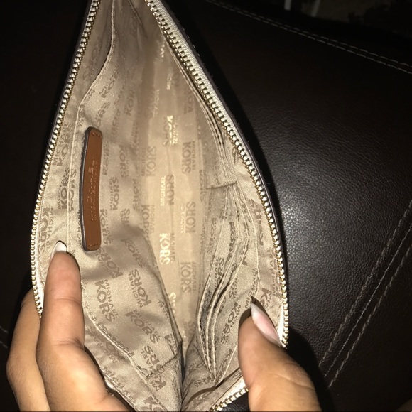 MK Large Wallet SOLD - Picture 2 of 3