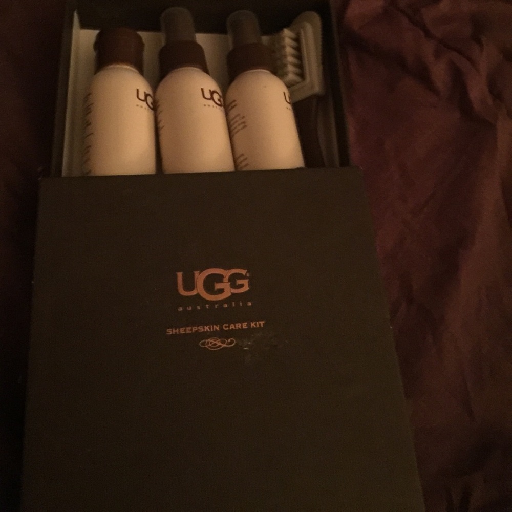 Ugg cleaning set brand new