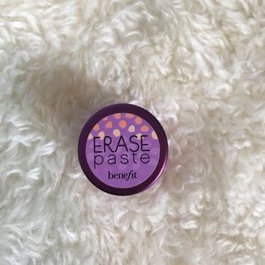 Benefit erase paste