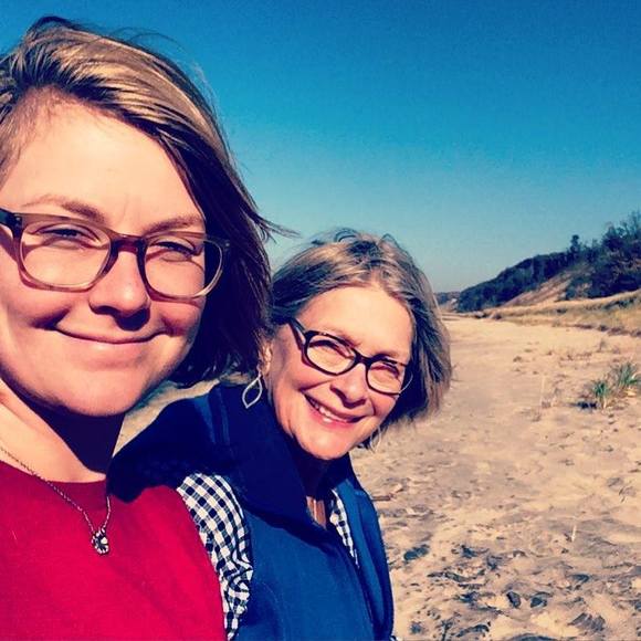 Meet your Posher, Gretchen - Picture 1 of 1