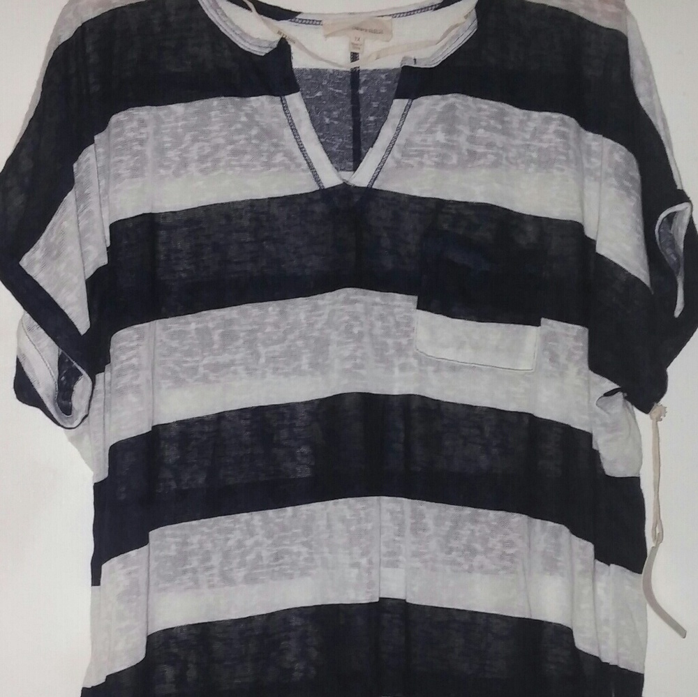 NWT 1XL Navy & White Striped Top Dept222