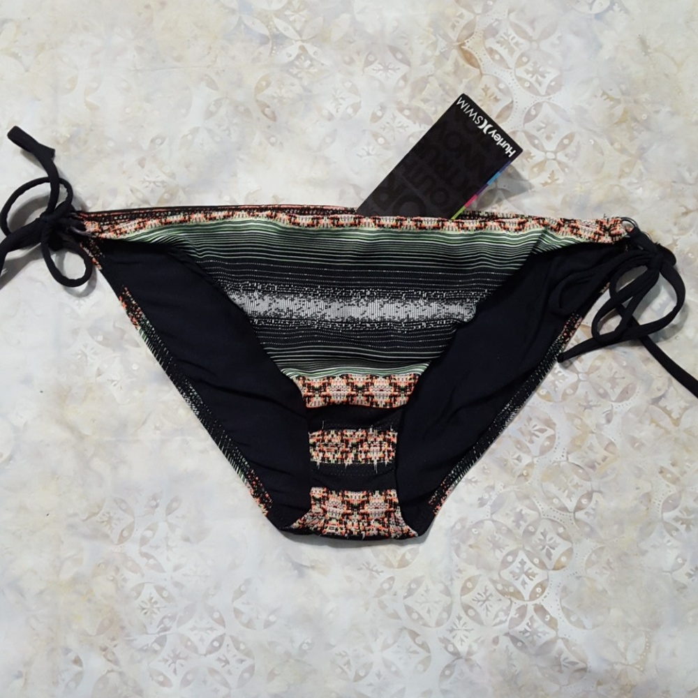 Hurley swim bottom Size L