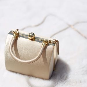 ✨ Chic Gold Coin-style Purse
