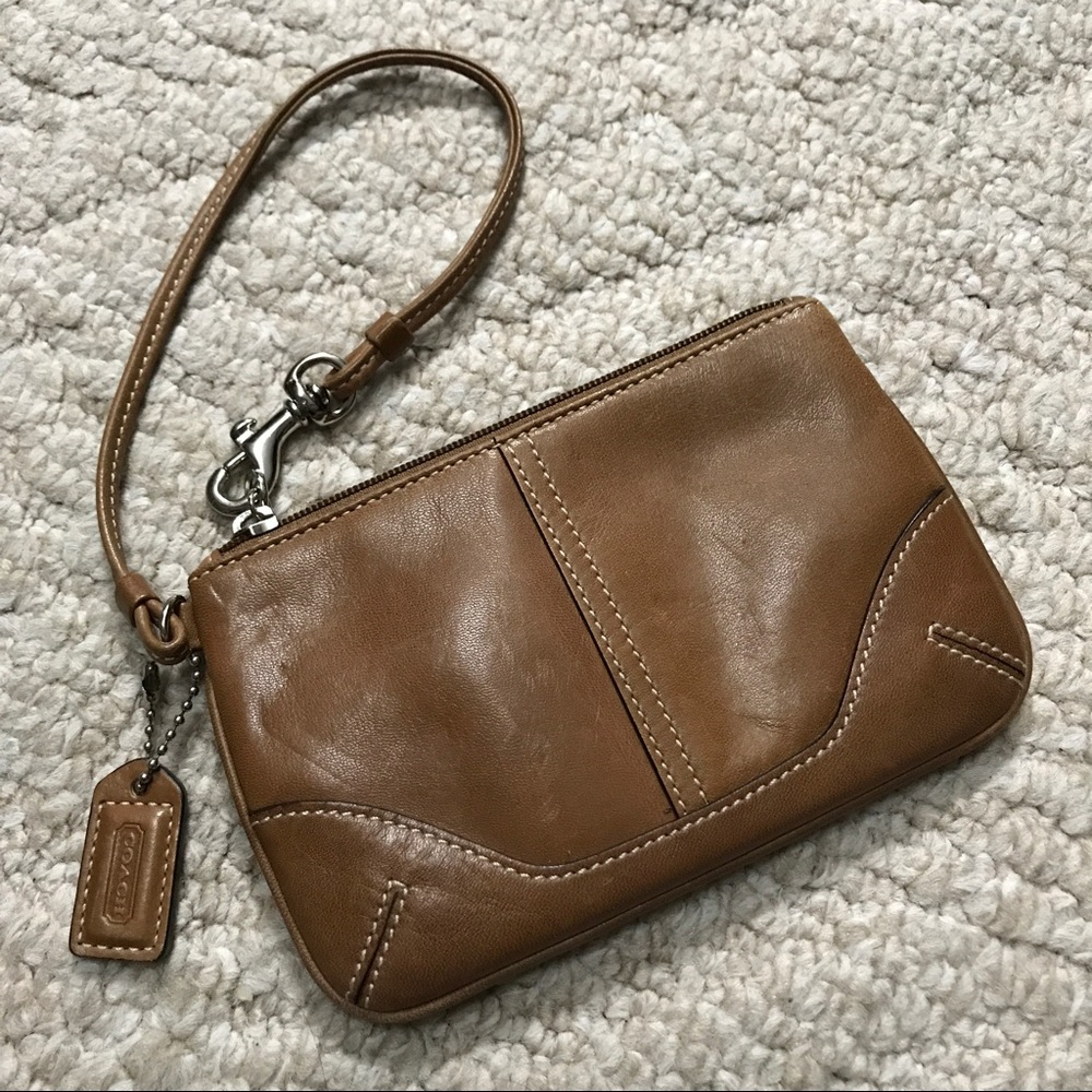 GUC Coach Signature C Leather Wristlet